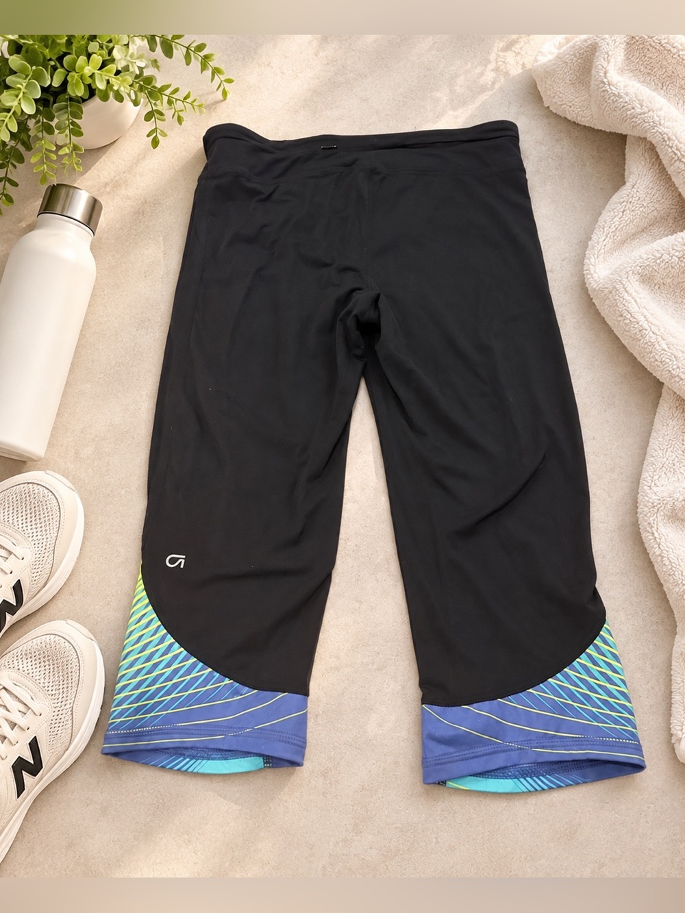 Gap Gapfit Run Print Gfast Capri Workout Pants Size Medium